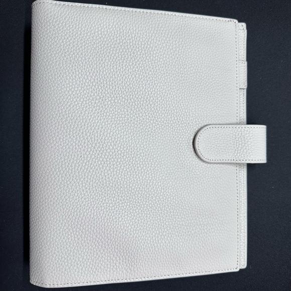 Cloth & Paper A5 Leather Binder - Picture 10 of 13